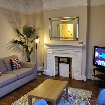 Charming Flat In Wimbledon Appartement Londen Buitenkant foto